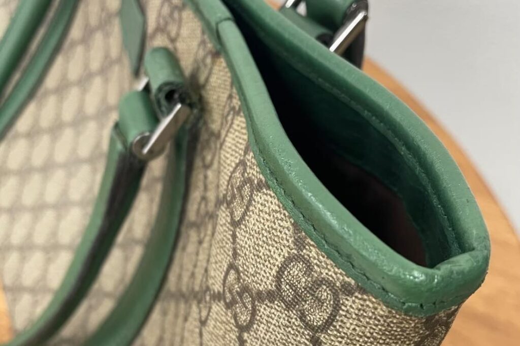 GUCCI グッチ トートバッグ GGスプリーム 補色 フチ 縁 スレ 色褪せ 持ち手 補修 パイピング修理 修理事例 ビフォーアフター リペアスタジオ ブランドバッグ修理